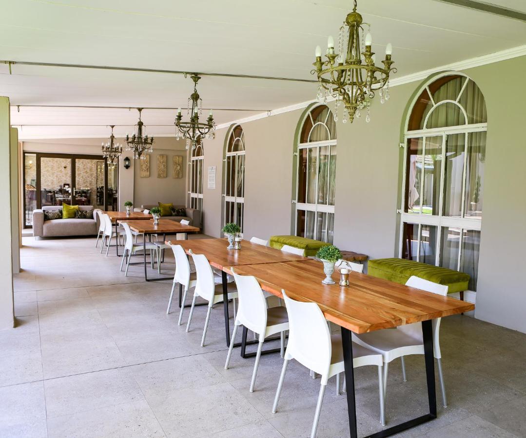 Scott'S Manor Guesthouse Function And Conference Venue Guest house