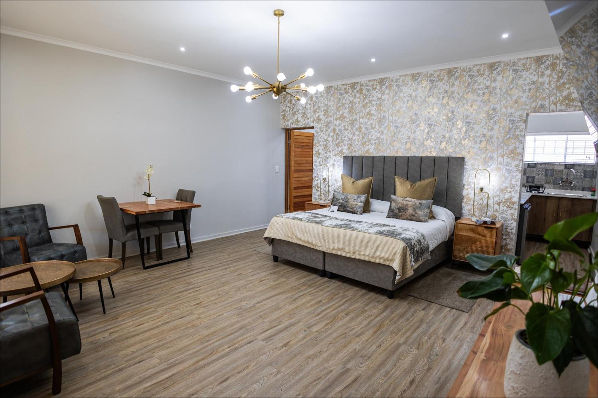 Scott'S Manor Guesthouse Function And Conference Venue Guest house Lichtenburg
